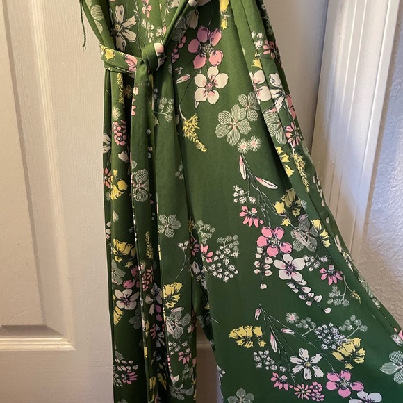 Forever 21 Jumpsuit - Picture 5 of 8